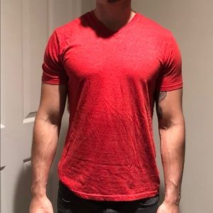 RED T SHIRT